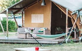 Glamping Holten luxe safaritent 2